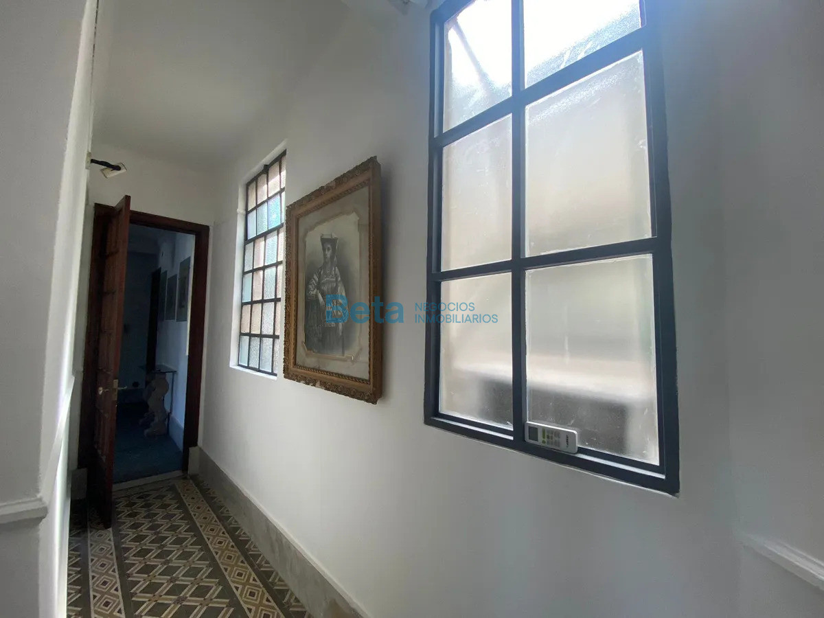 Apartamento ID.17 - Alquiler Apartamento  tres dorm Amoblado Ciudad vieja 