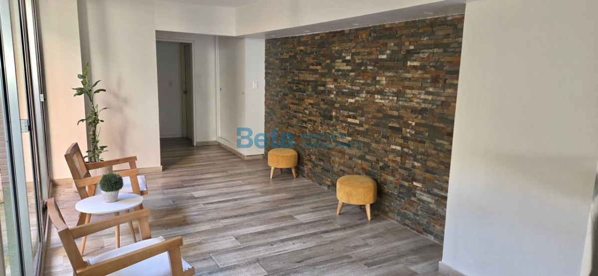 Apartamento ID.16 - Alquiler  Apartamento dos Dormitorios Buceo 