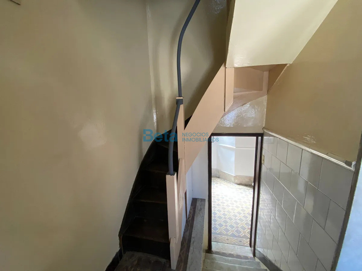 Apartamento ID.17 - Alquiler Apartamento  tres dorm Amoblado Ciudad vieja 
