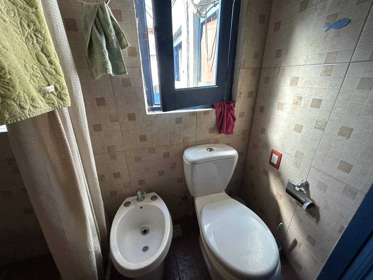 Apartamento ID.2 - ALQUILER DE APARTAMENTO LA COMERCIAL 2 DORM, 2 BAÑOS