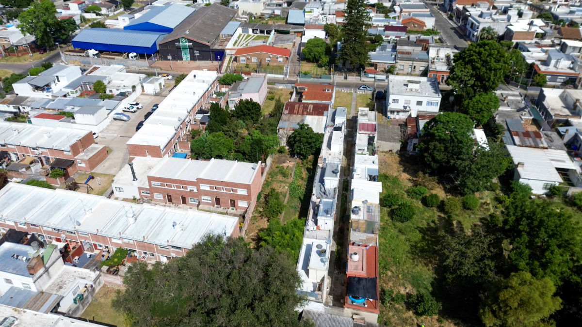 Casa ID.11 - Venta Casa 3 dormitorios, garaje para 6 autos gran terreno 