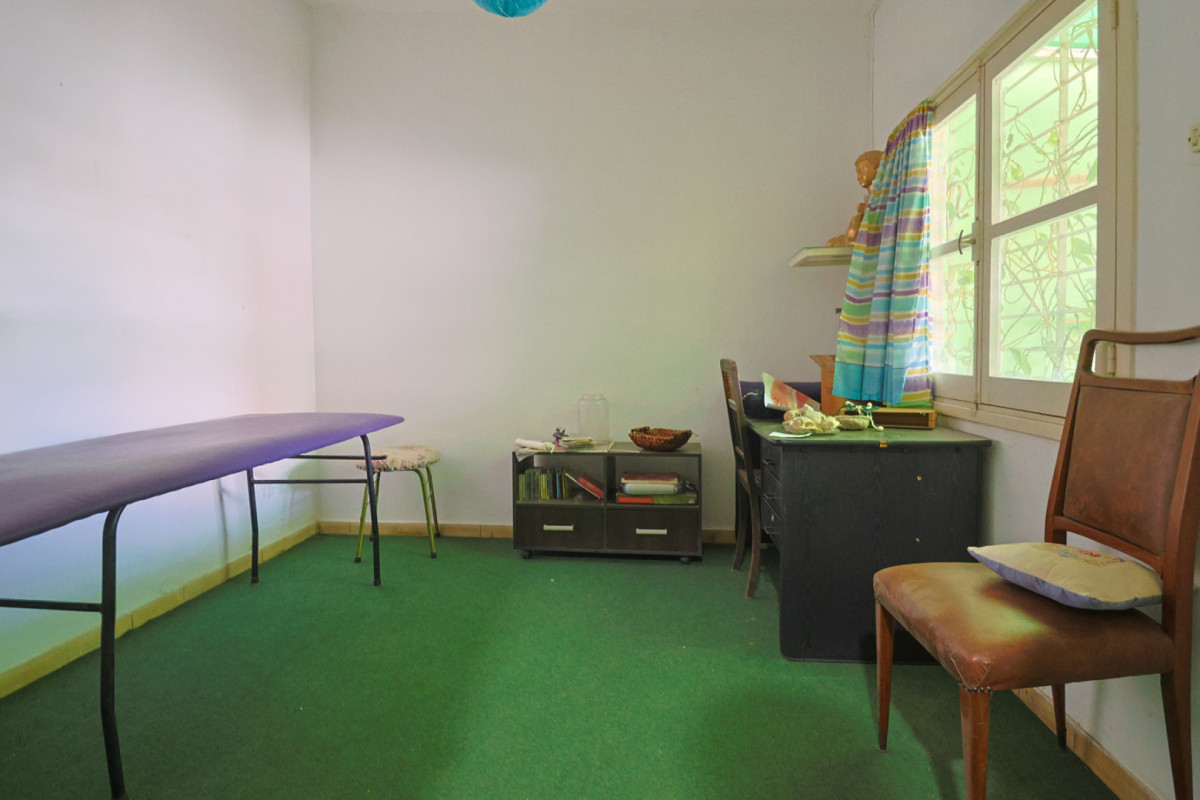 Casa ID.11 - Venta Casa 3 dormitorios, garaje para 6 autos gran terreno 