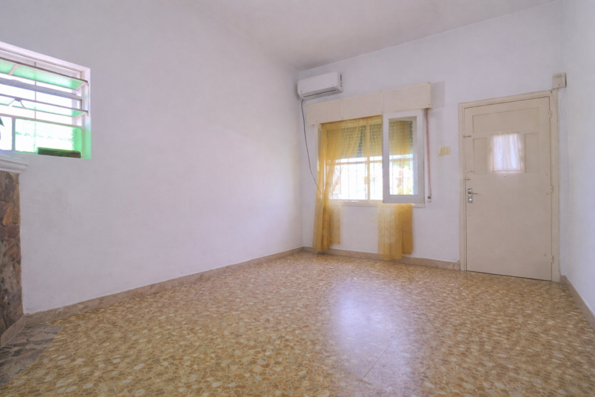 Casa ID.11 - Venta Casa 3 dormitorios, garaje para 6 autos gran terreno 