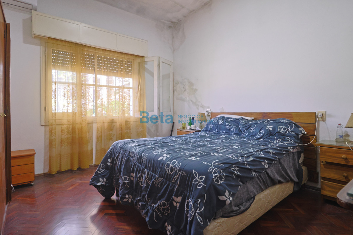 Casa ID.11 - Venta Casa 3 dormitorios, garaje para 6 autos gran terreno 