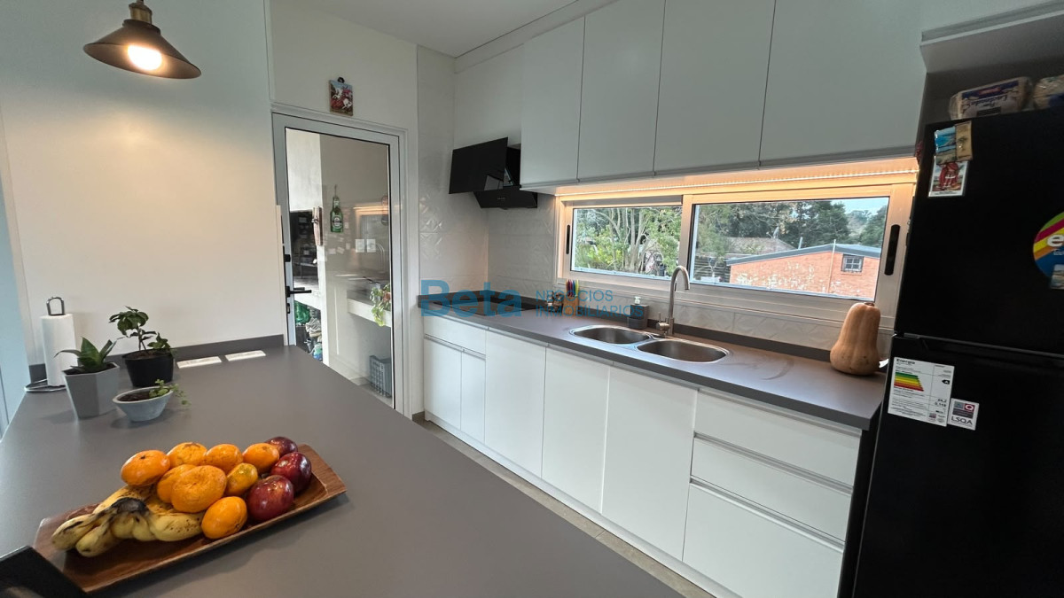 Casa ID.37 - Venta Casa 5 dorm, barbacoa, piscina  a estrenar ZONAMERICA 