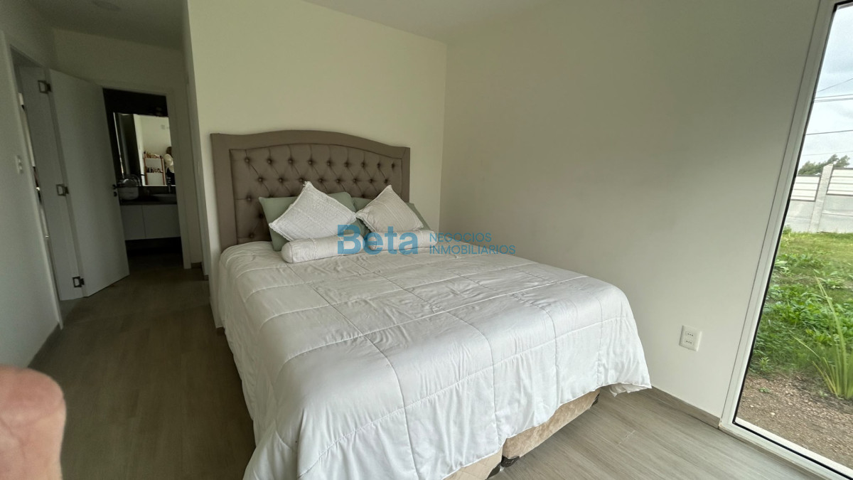 Casa ID.37 - Venta Casa 5 dorm, barbacoa, piscina  a estrenar ZONAMERICA 