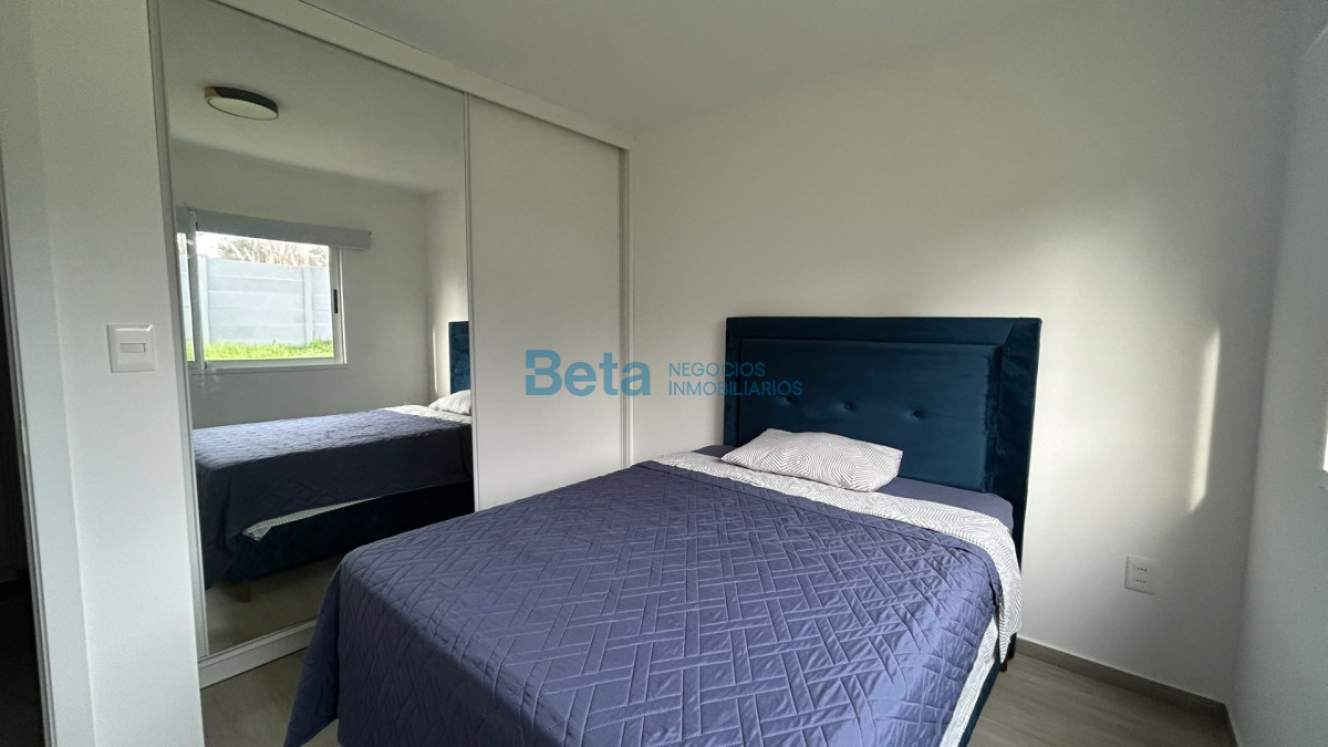 Casa ID.37 - Venta Casa 5 dorm, barbacoa, piscina  a estrenar ZONAMERICA 