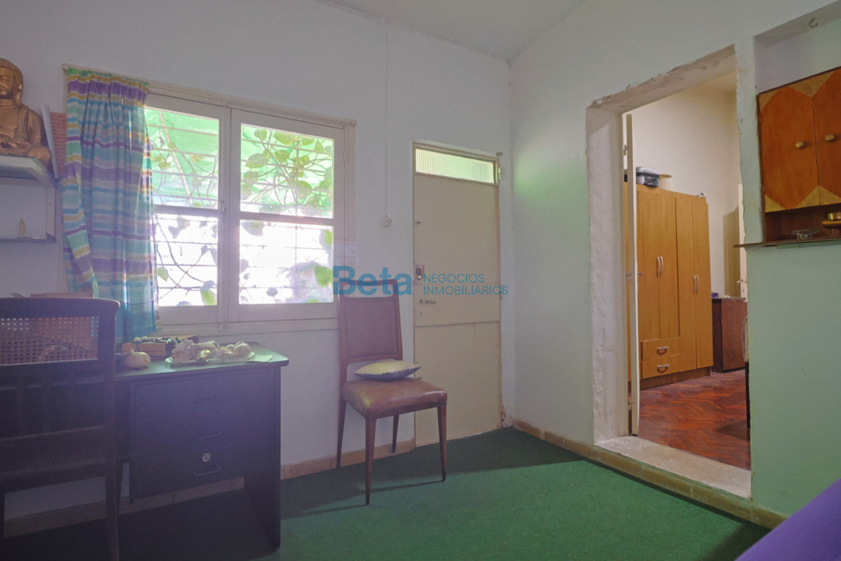 Casa ID.11 - Venta Casa 3 dormitorios, garaje para 6 autos gran terreno 