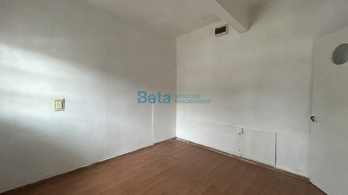 Casa ID.60 - VENTA CASA PH 2 DORMITORIOS, PATIO,  JACINTO VERA 