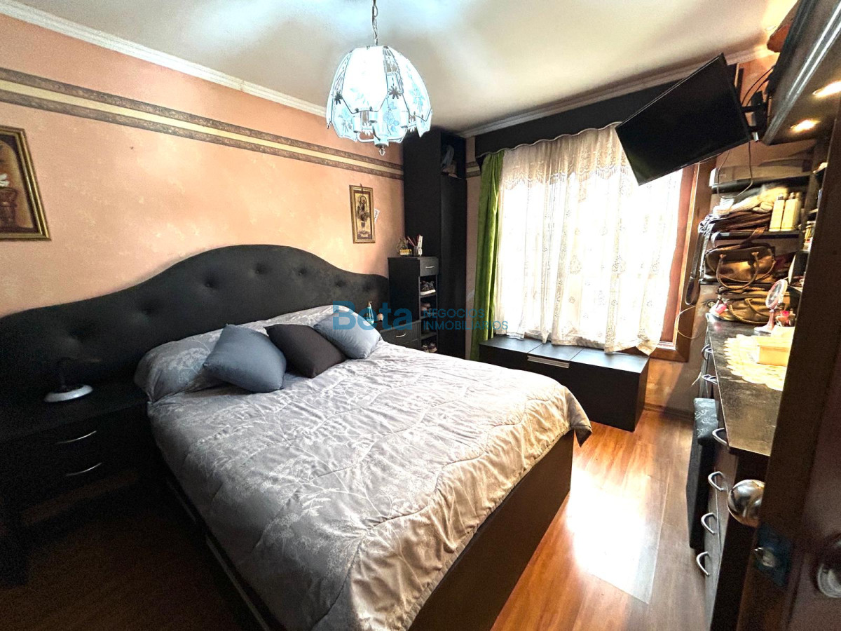 Casa ID.7 - VENTA DE CASA 3 DORM, GARAJE, Y MONOAMBIENTE AL FONDO 