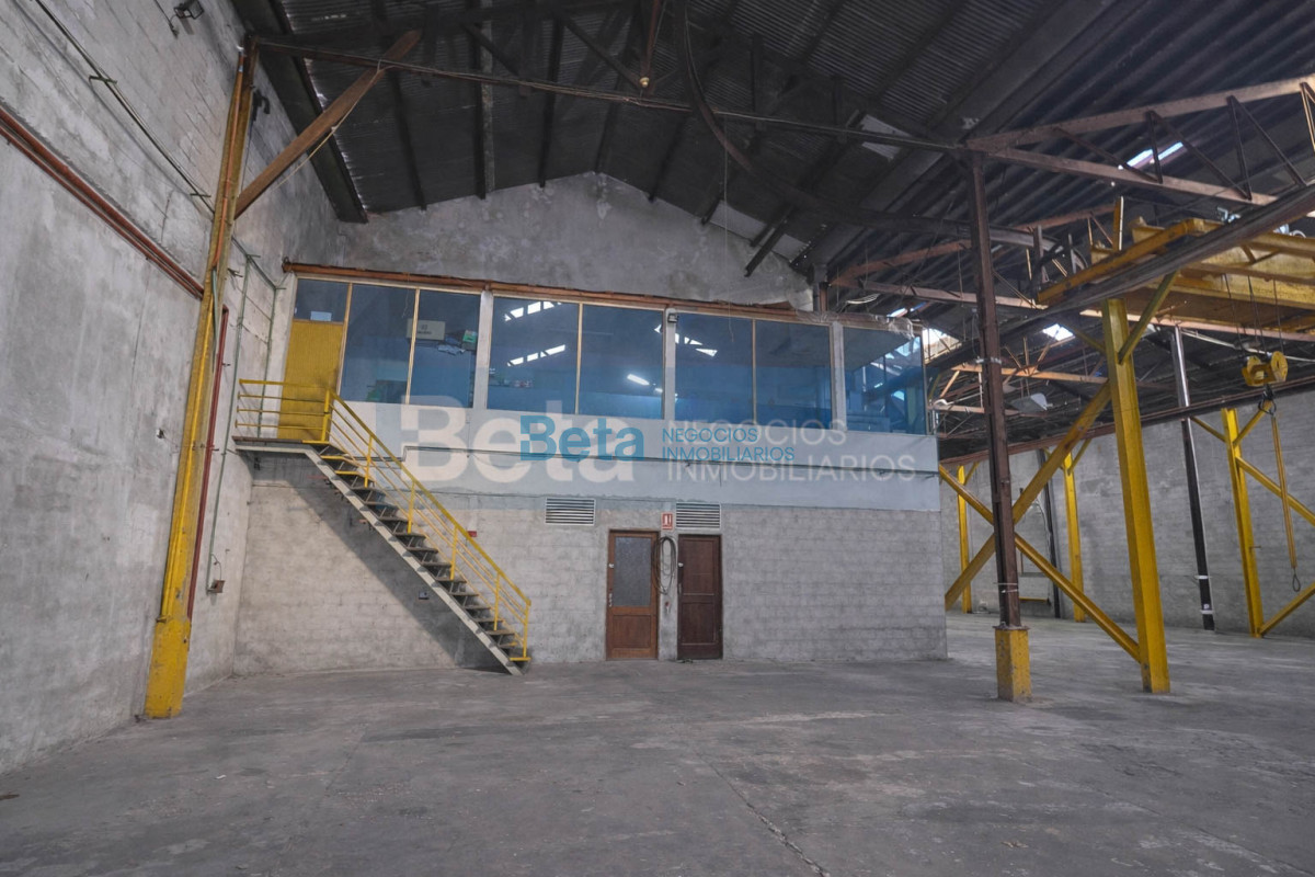 Galpón ID.26 - Venta Galpon- Local Comercial,  zona Aguada 