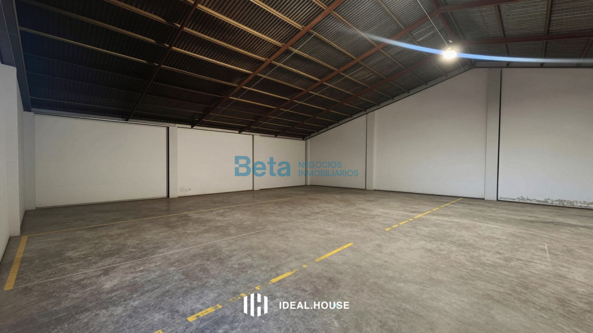 Local Comercial ID.46 - ALQUILER  LOCAL EN JARDINES MAROÑAS 