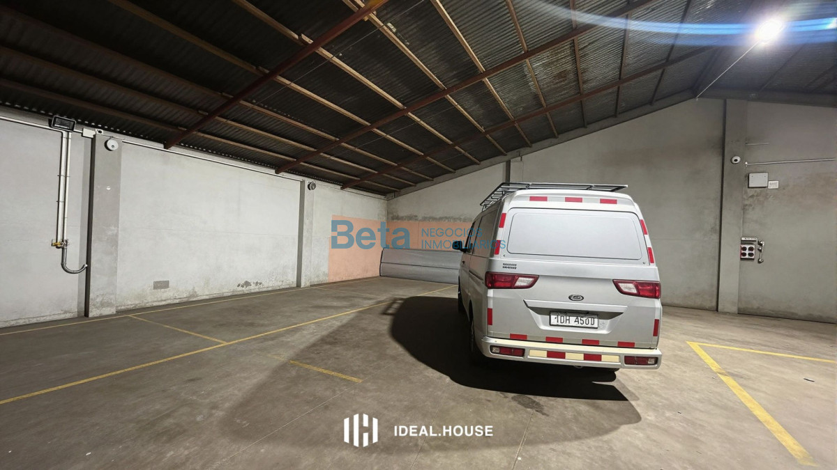 Local Comercial ID.46 - ALQUILER  LOCAL EN JARDINES MAROÑAS 