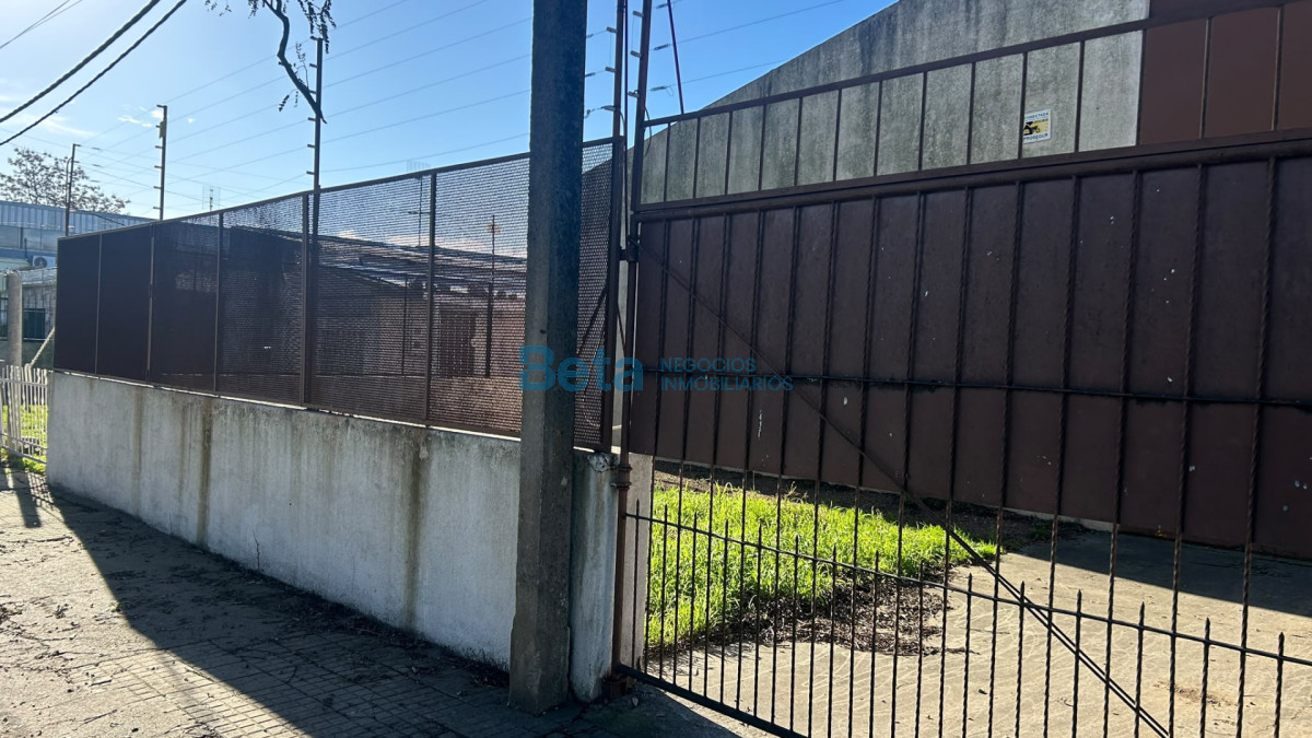 Local Comercial ID.46 - ALQUILER  LOCAL EN JARDINES MAROÑAS 