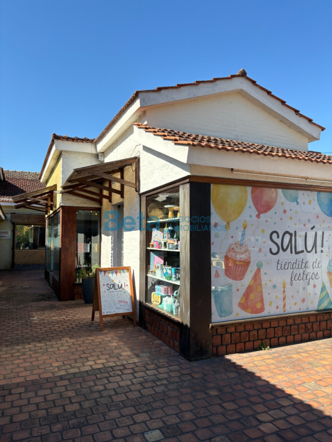 Local Comercial ID.35 - Venta de Galería  Comercial en Centro de Carrasco 