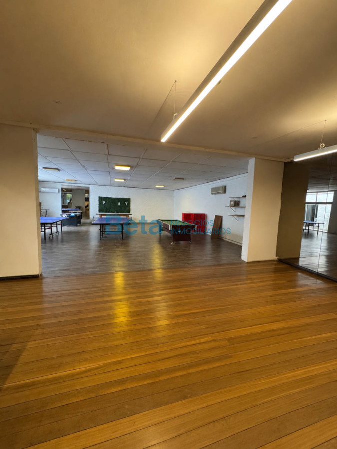Local Comercial ID.35 - Venta de Galería  Comercial en Centro de Carrasco 
