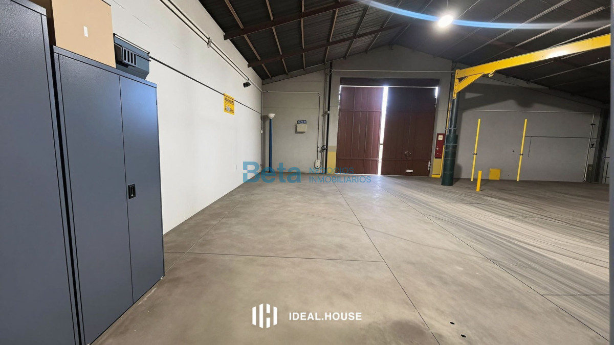 Local Comercial ID.46 - ALQUILER  LOCAL EN JARDINES MAROÑAS 