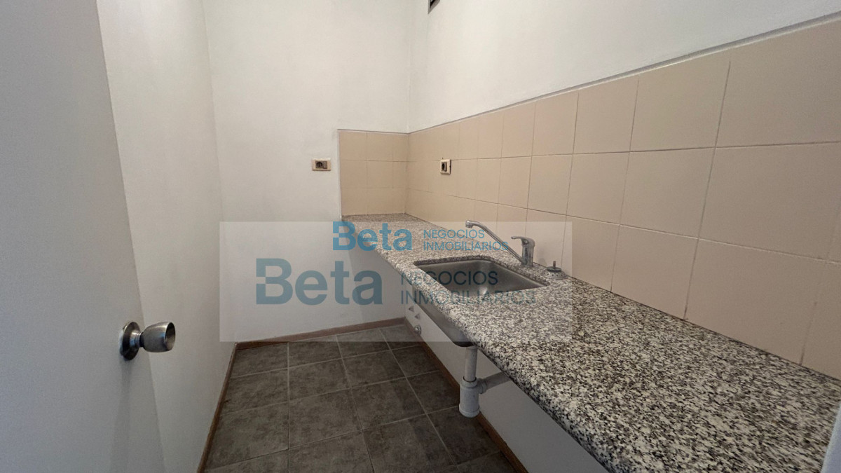 Oficina ID.21 - VENTA OFICINA  TORRE DE LOS PROFESIONALES CON GARAJE 