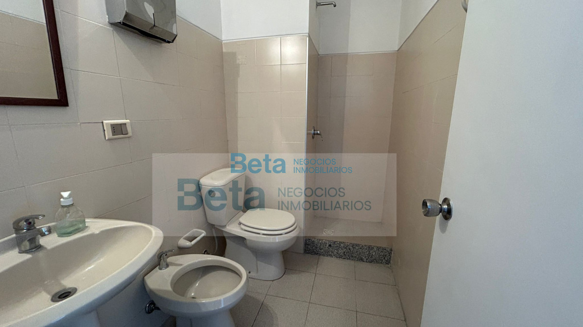 Oficina ID.21 - VENTA OFICINA  TORRE DE LOS PROFESIONALES CON GARAJE 