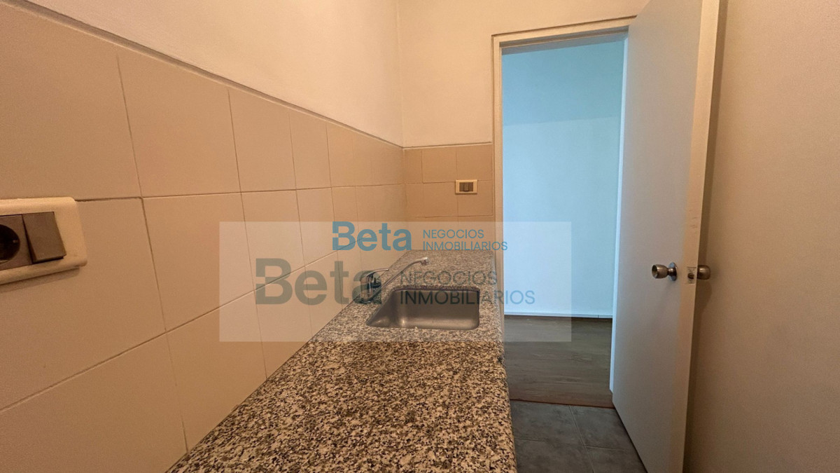 Oficina ID.21 - VENTA OFICINA  TORRE DE LOS PROFESIONALES CON GARAJE 