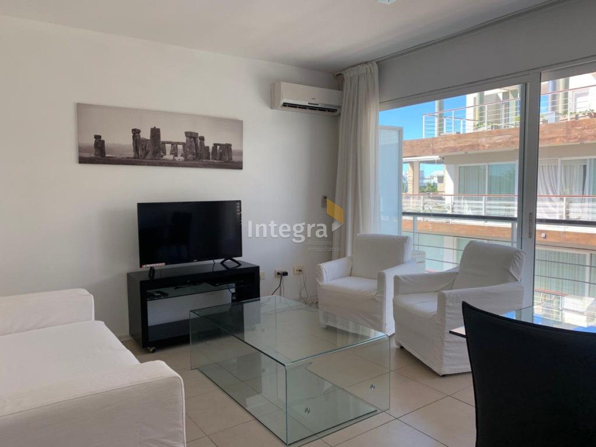 Apartamento ID.4 - 1 DORMITORIO CON PARRILLA EN EL BALCÓN