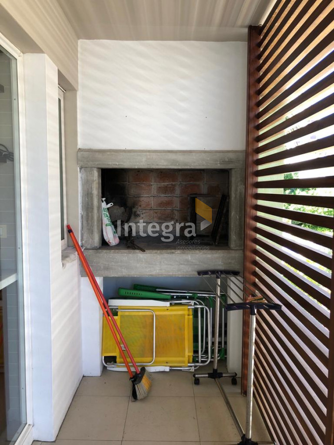 Apartamento ID.600 - Excelente apartamento en península, a metros del puerto.