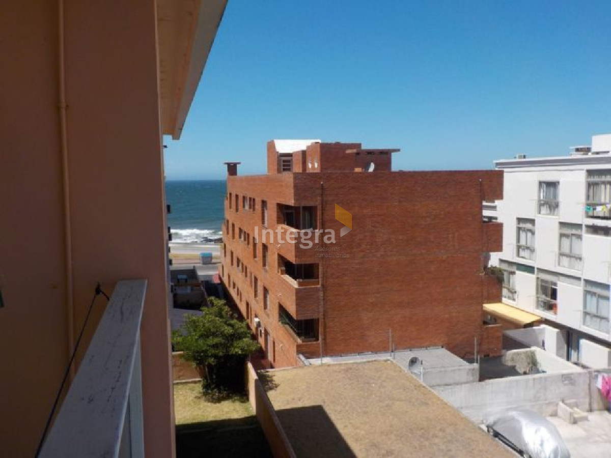 https://ri.com.uy/f/60/0/1200/0/0/0/a8d83885e3ca0445163a95a5b3d60f2f.jpg
