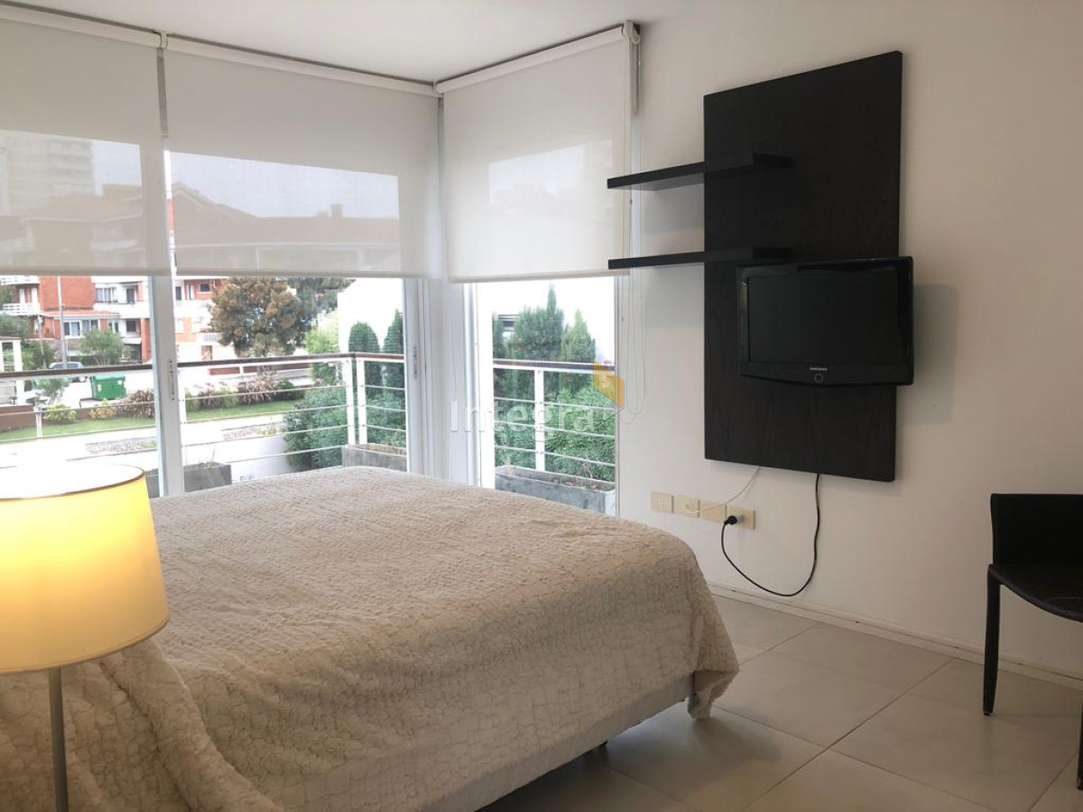 Apartamento ID.741 - PENINSULA, 3 DORMITORIOS, GJE DOBLE Y SERVICIOS.
