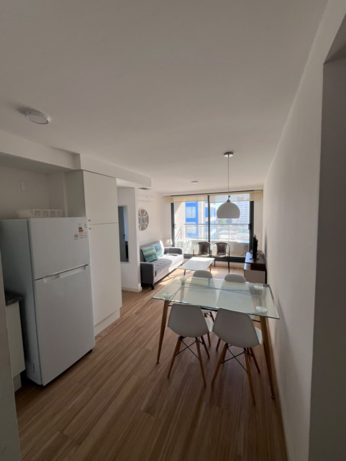 Apartamento en venta y renta anual