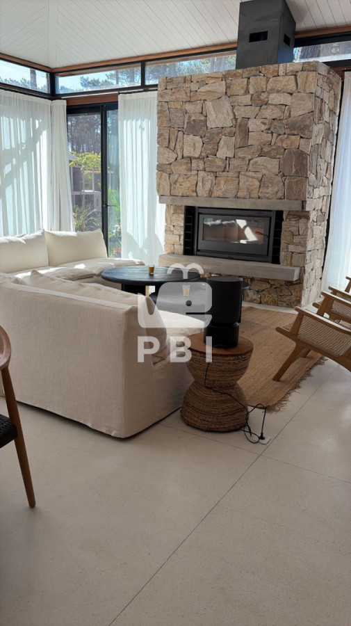 Q2FzYSBWZW50YSBSZXNlcnZhIE1vbnRveWEgLSBSZWYgOiBQQkkxNTcyNQ==