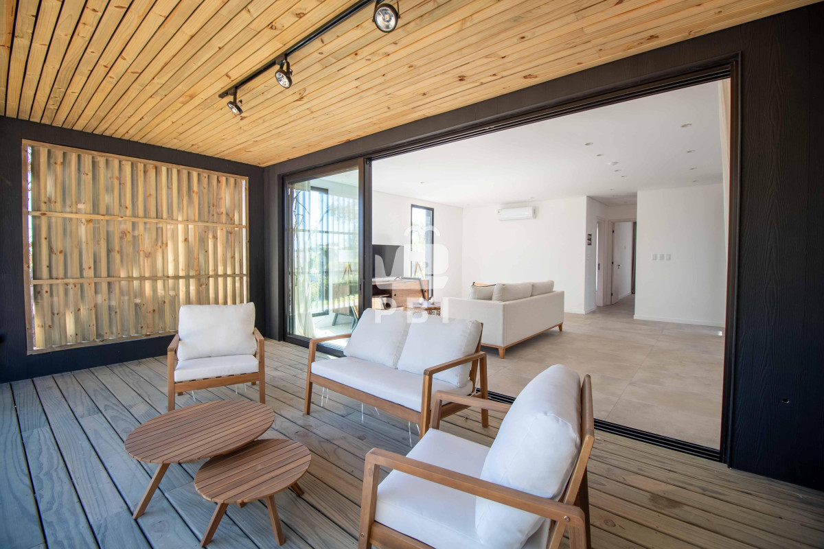 Qm9zcXVlIEJhcnJhIC0gUmVmIDogUEJJMTU3MTk=