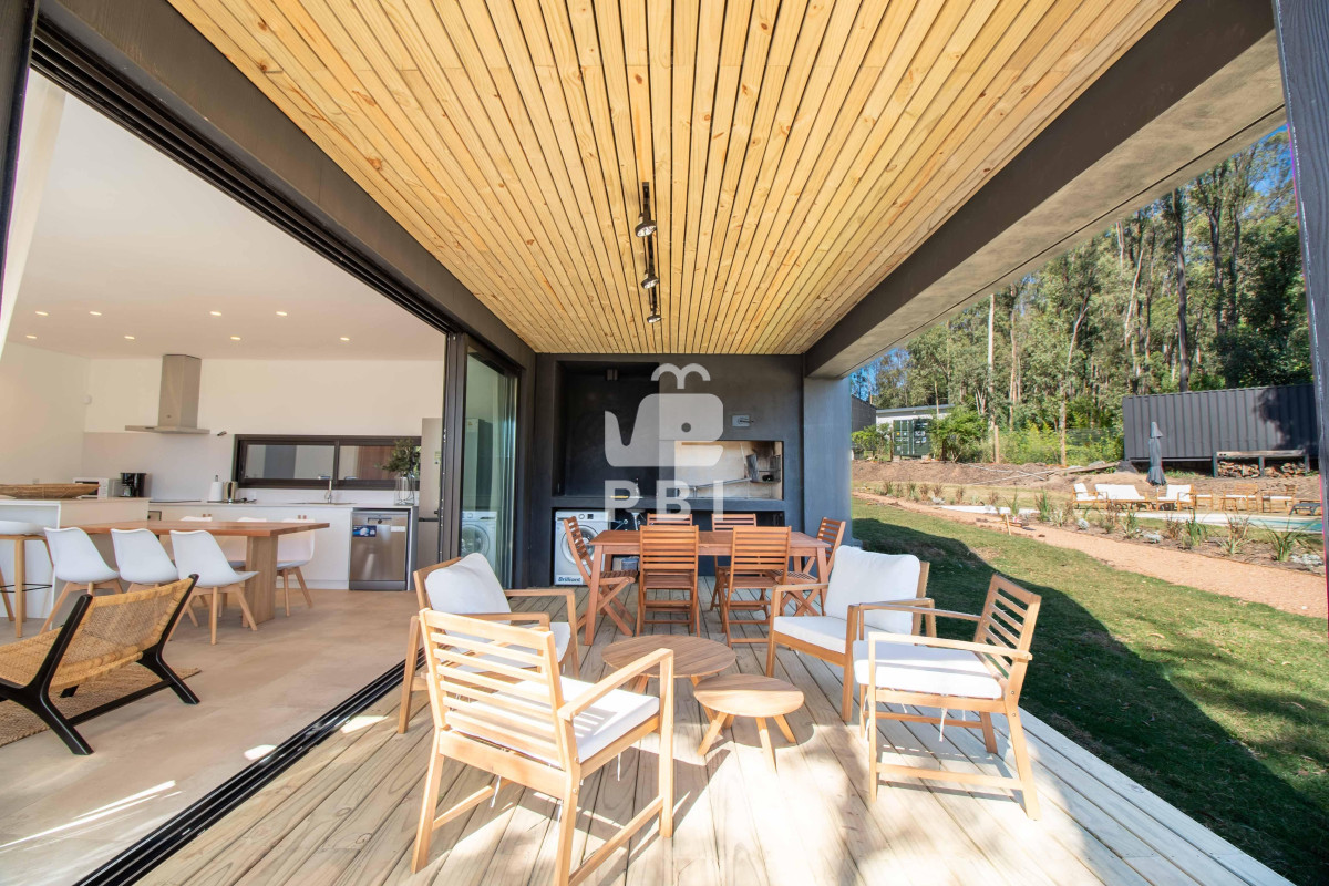 Qm9zcXVlIEJhcnJhIC0gUmVmIDogUEJJMTU3MTk=