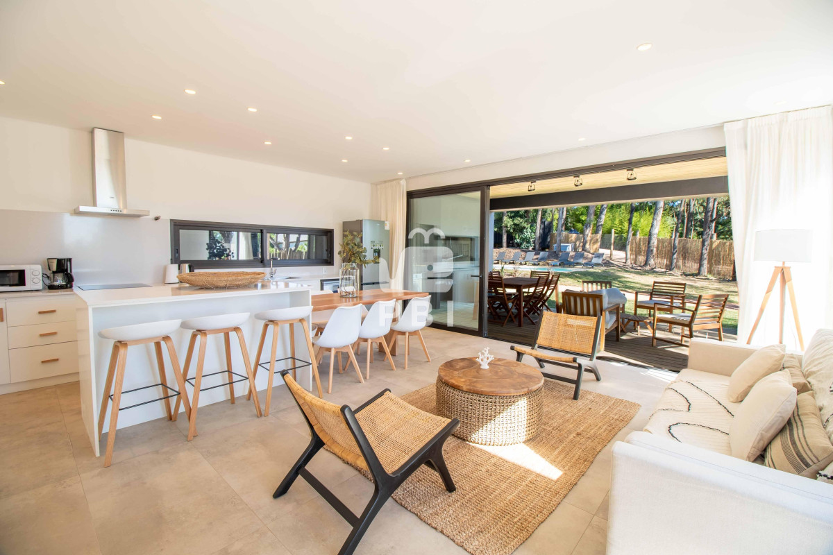 Qm9zcXVlIEJhcnJhIC0gUmVmIDogUEJJMTU3MTk=