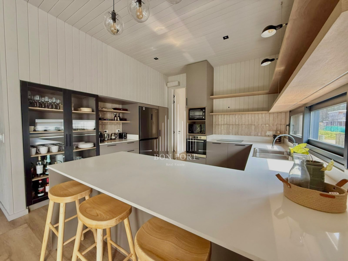 Casa ID.68 - Excelente Moderna Casa Reserva  Montoya La Barra