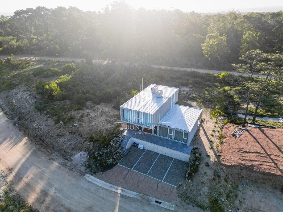 Casa ID.70 - Excelente Moderna Casa Reserva Montoya La Barra