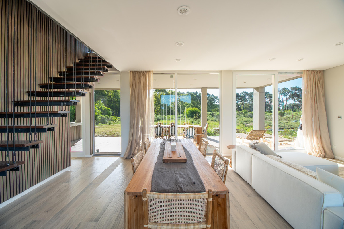 Casa ID.70 - Excelente Moderna Casa Reserva Montoya La Barra