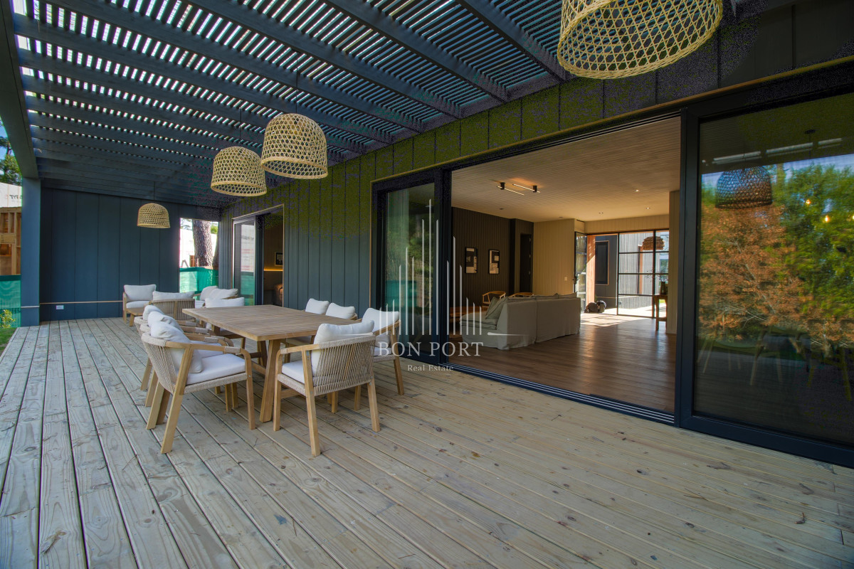 Casa ID.68 - Excelente Moderna Casa Reserva  Montoya La Barra