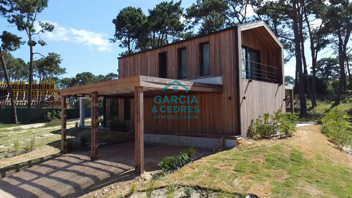 Casa ID.517 - Excelente Moderna Casa Reserva Montoya La Barra