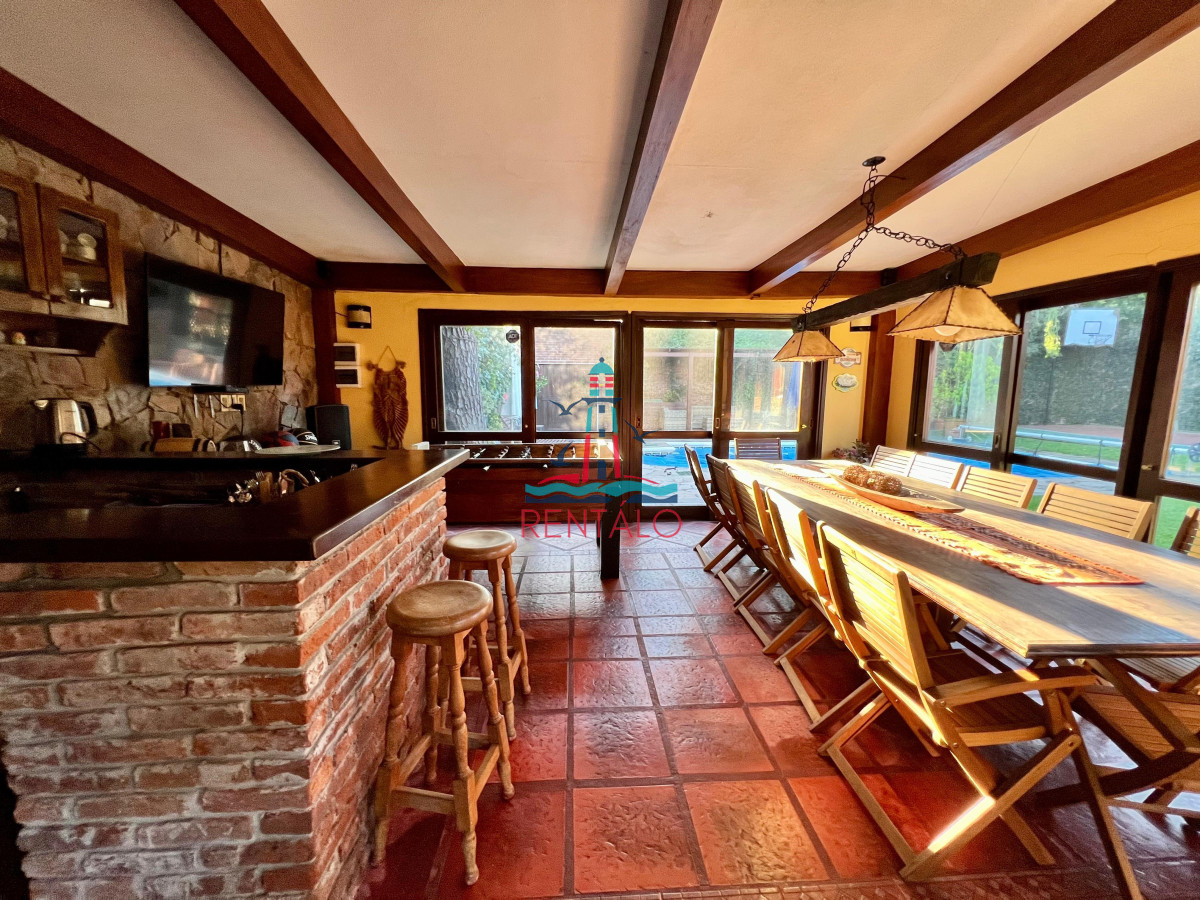Casa ID.425 - Casa en Punta del este en venta 4 dormitorios 