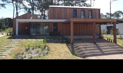 Excelente Moderna Casa Reserva Montoya La Barra