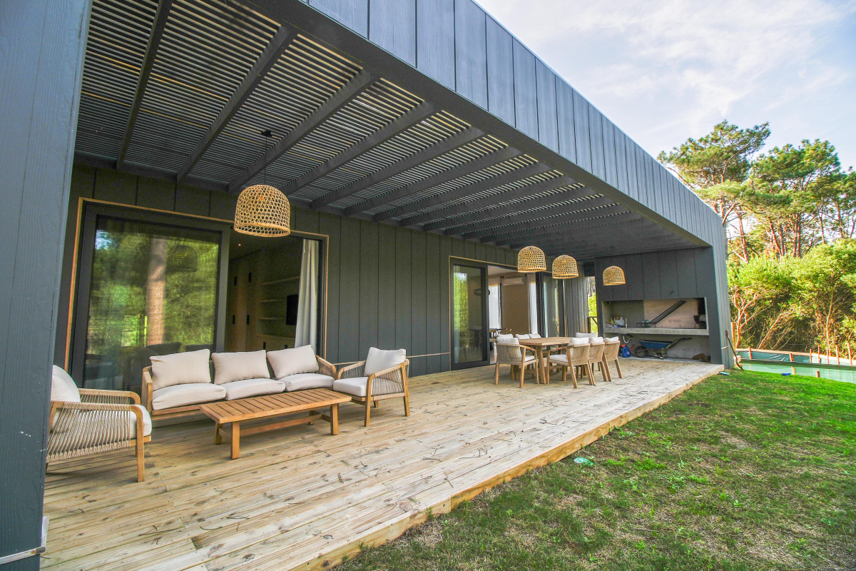 Excelente Moderna Casa Reserva  Montoya La Barra
