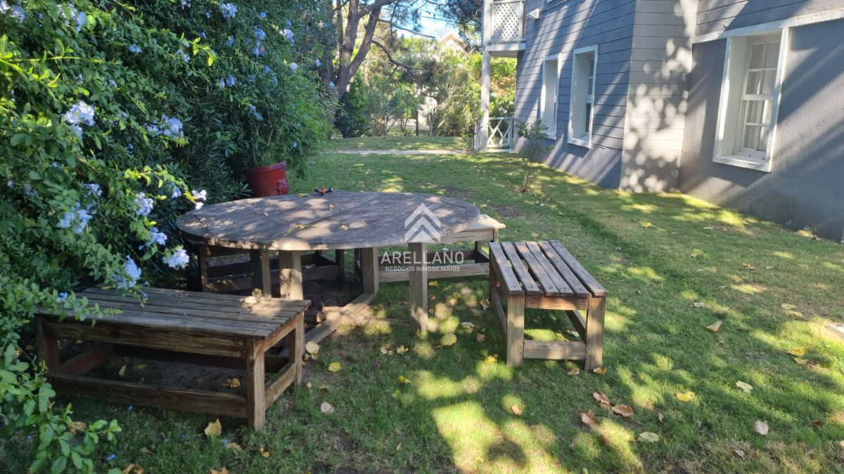 Casa ID.5539 - Venta casa 3 dormitorios y dependencia cerca del mar 