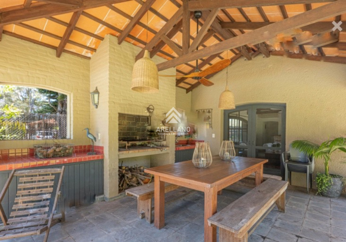 Casa ID.5537 - Espectacular mansión Toscana en Punta del Este