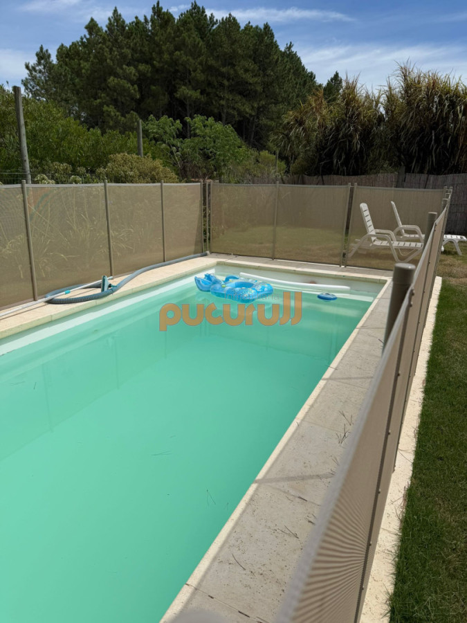 Casa ID.2946 - Casa en Venta 3 Dormitorios 2 Baños Piscina Piedras del Chileno