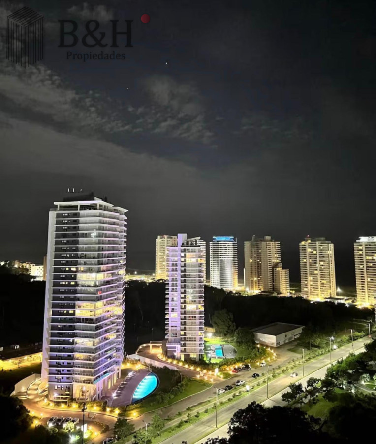 Apartamento ID.6743 - Venta 2 Dormitorios Ocean Brava con vista al mar