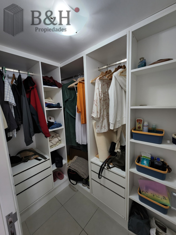 Apartamento ID.6124 - TORRE MANHATTAN venta apartamento 3 dormitorios 4 baños a metros de playa mansa y brava