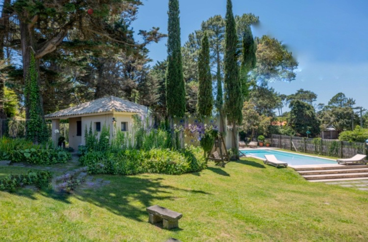 Casa ID.5908 - Espectacular mansión Toscana en Punta del Este