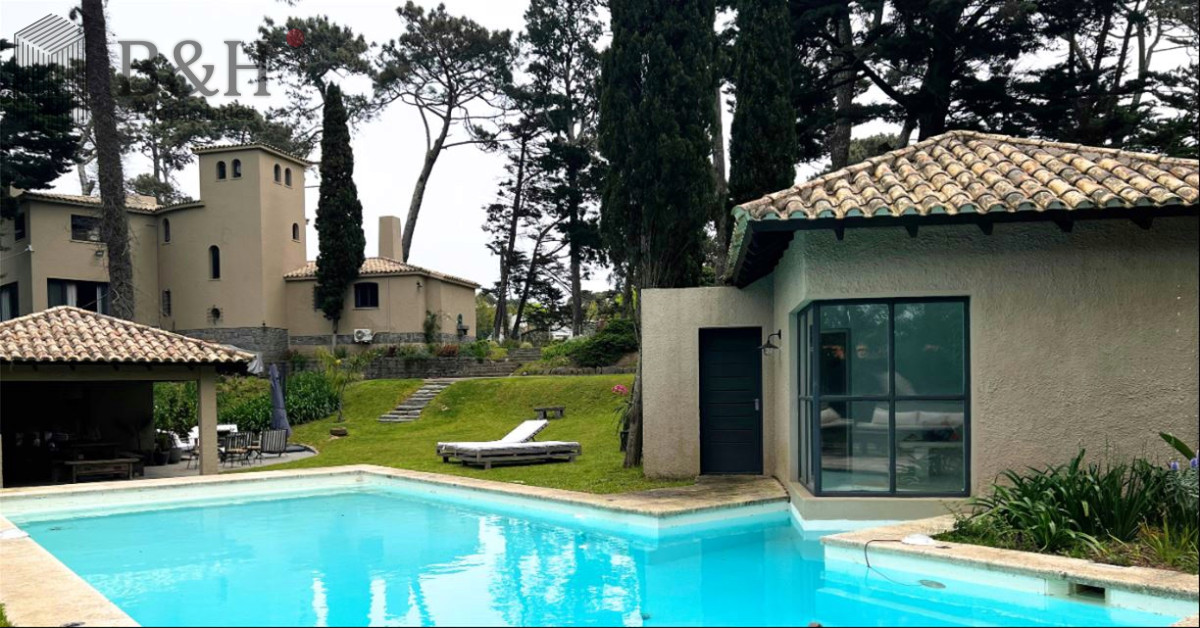 Casa ID.5908 - Espectacular mansión Toscana en Punta del Este