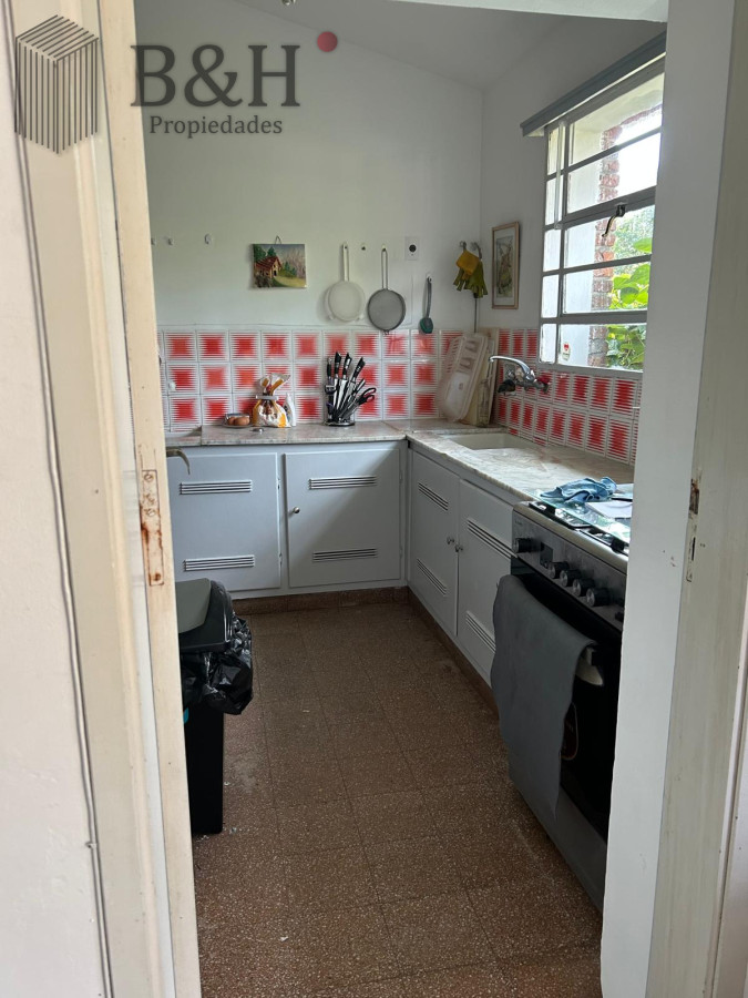 Casa ID.5910 - Con amplio patio a 500 m del Mar 