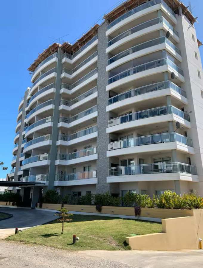 Apartamento en venta de 2 dormitorios en Punta del Este